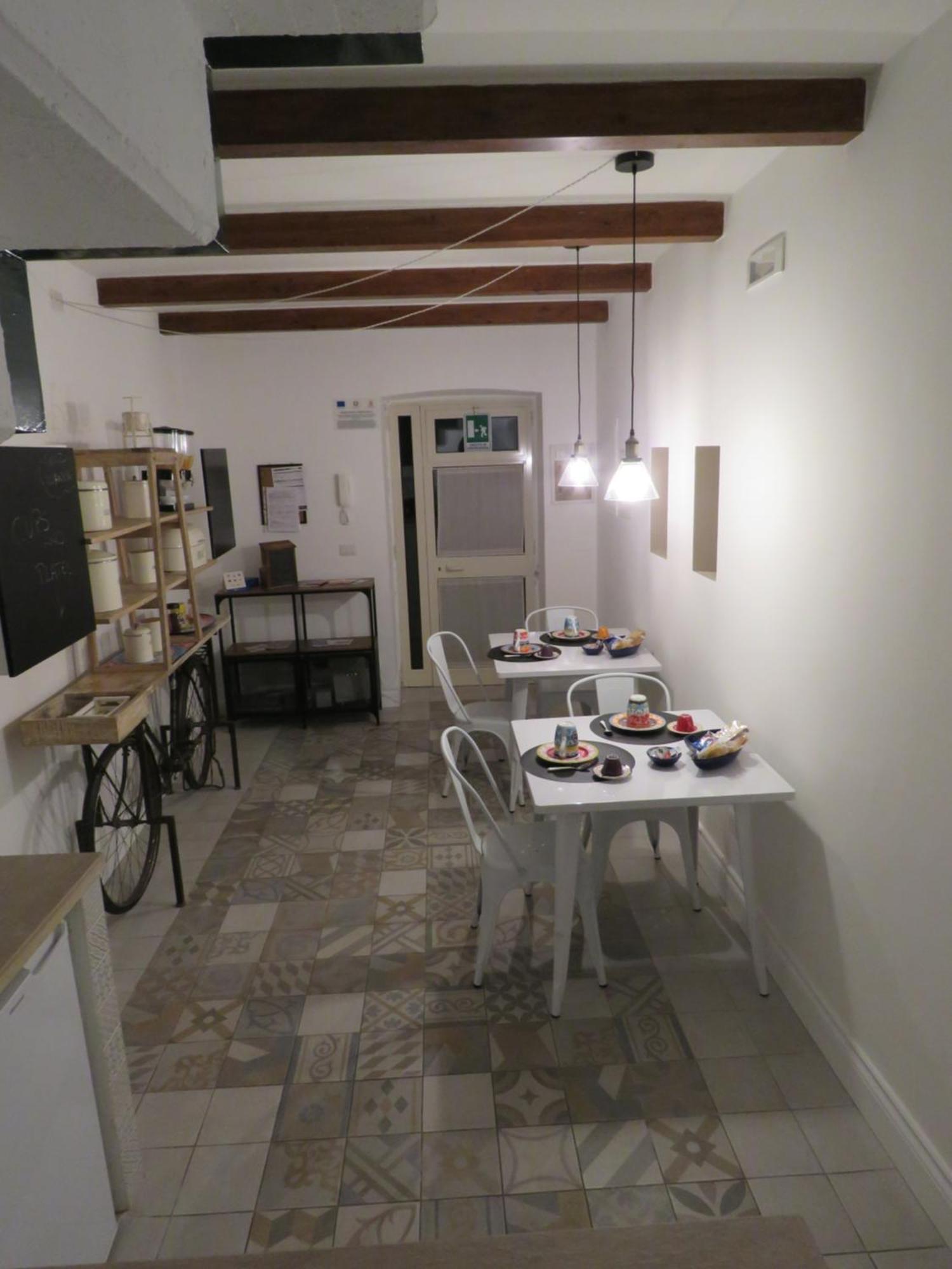 Apulia 35 Bed & Breakfast Bari Bagian luar foto