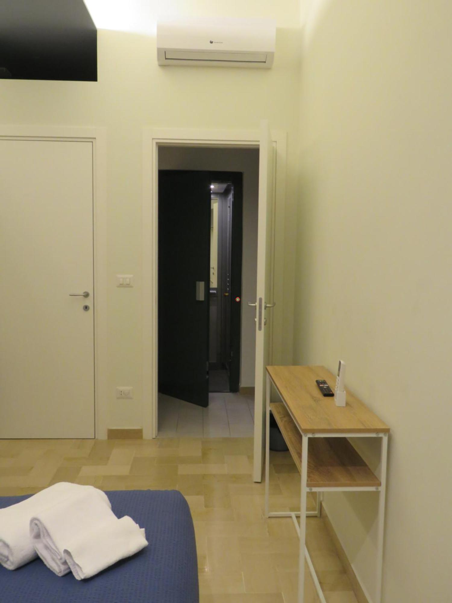 Apulia 35 Bed & Breakfast Bari Bagian luar foto