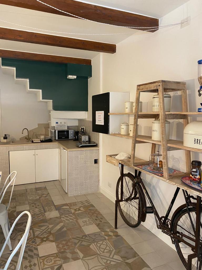 Apulia 35 Bed & Breakfast Bari Bagian luar foto